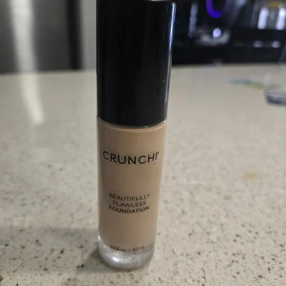 Crunchi Beautifully Flawless Foundation Shade 2.0 - Picture 1 of 3